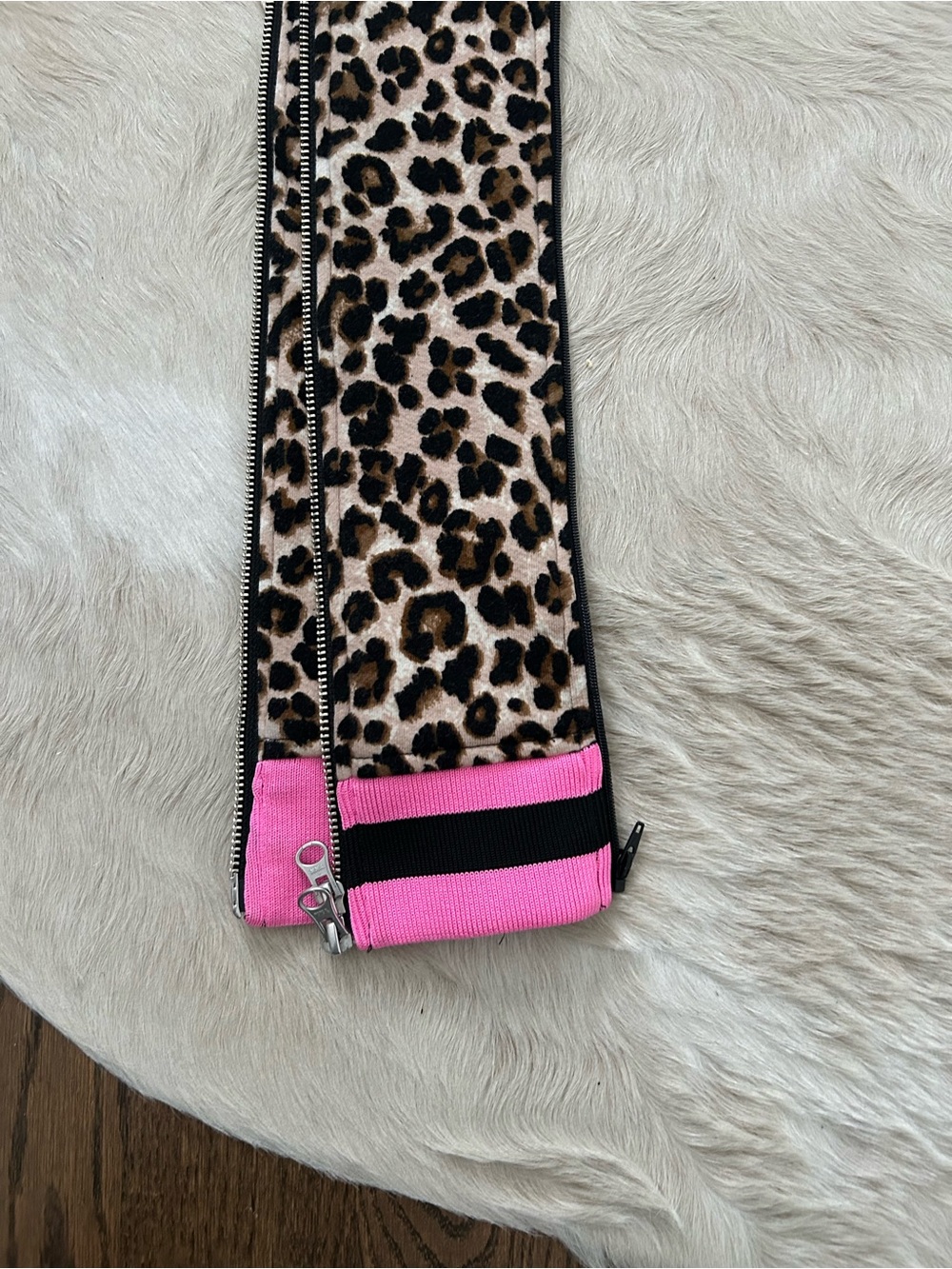 Veronica Beard Leopard-Print Hooded Scarf with Pink & Black Trim - Picture 3 of 3